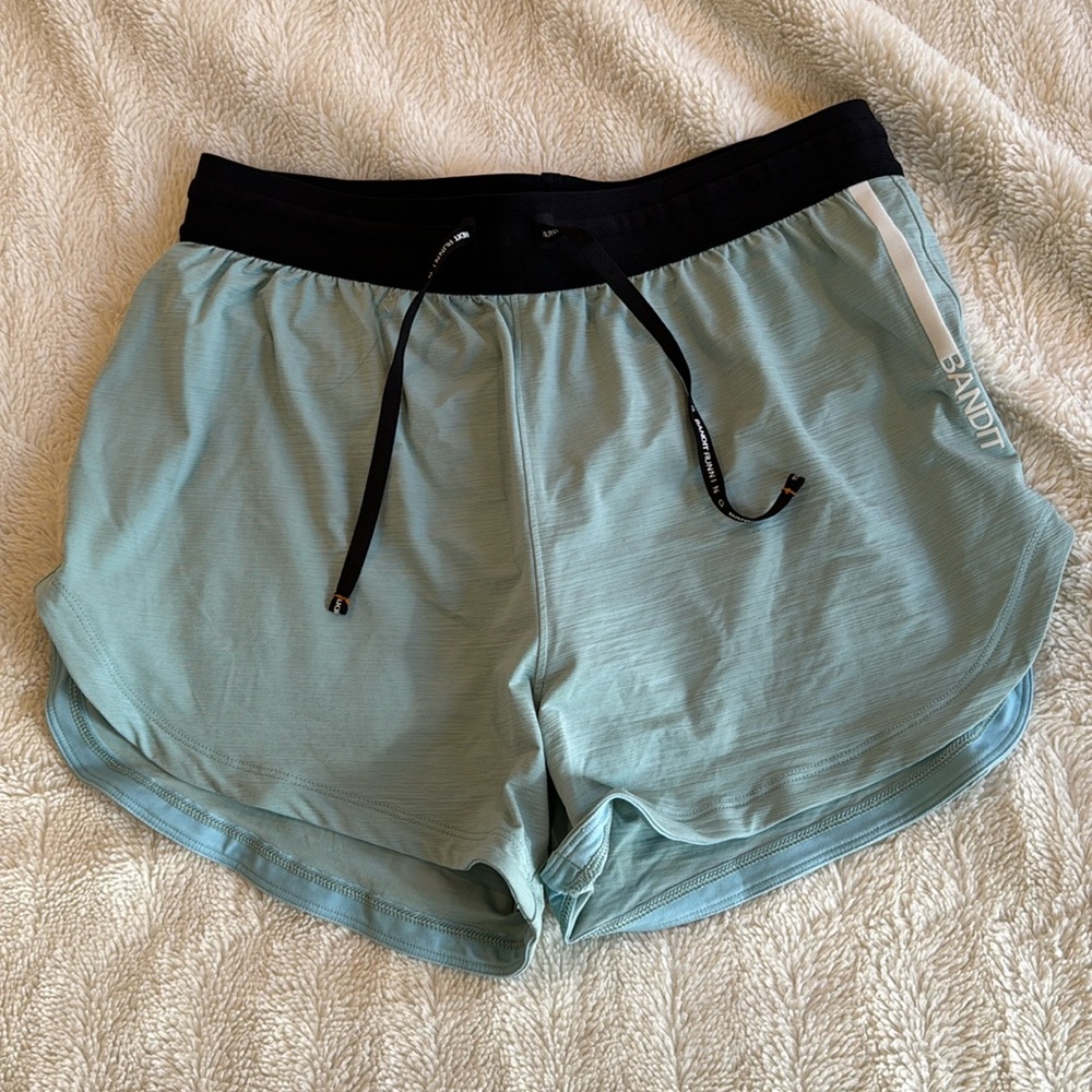 Small bandit lightwave 4 inch wave short